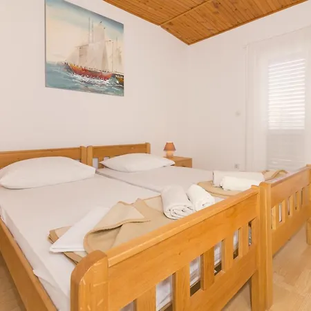 Apartments Starine Beach Pirovac Exterior photo