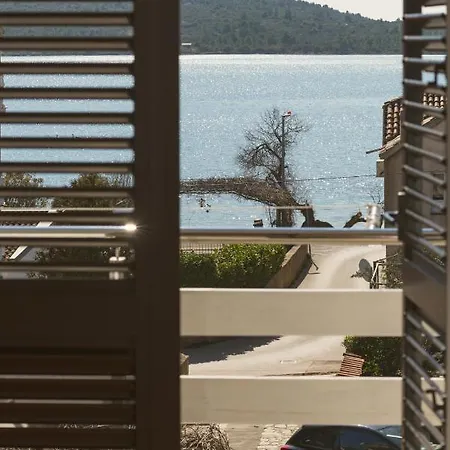 Apartments Starine Beach Pirovac Exterior photo