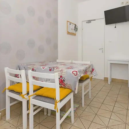 Apartments Starine Beach Pirovac Room photo