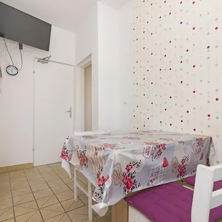 Apartments Starine Beach Pirovac Room photo