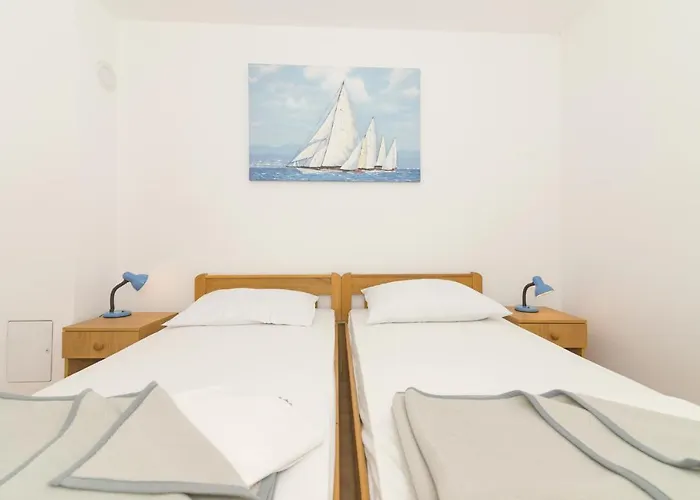 Apartments Starine Beach