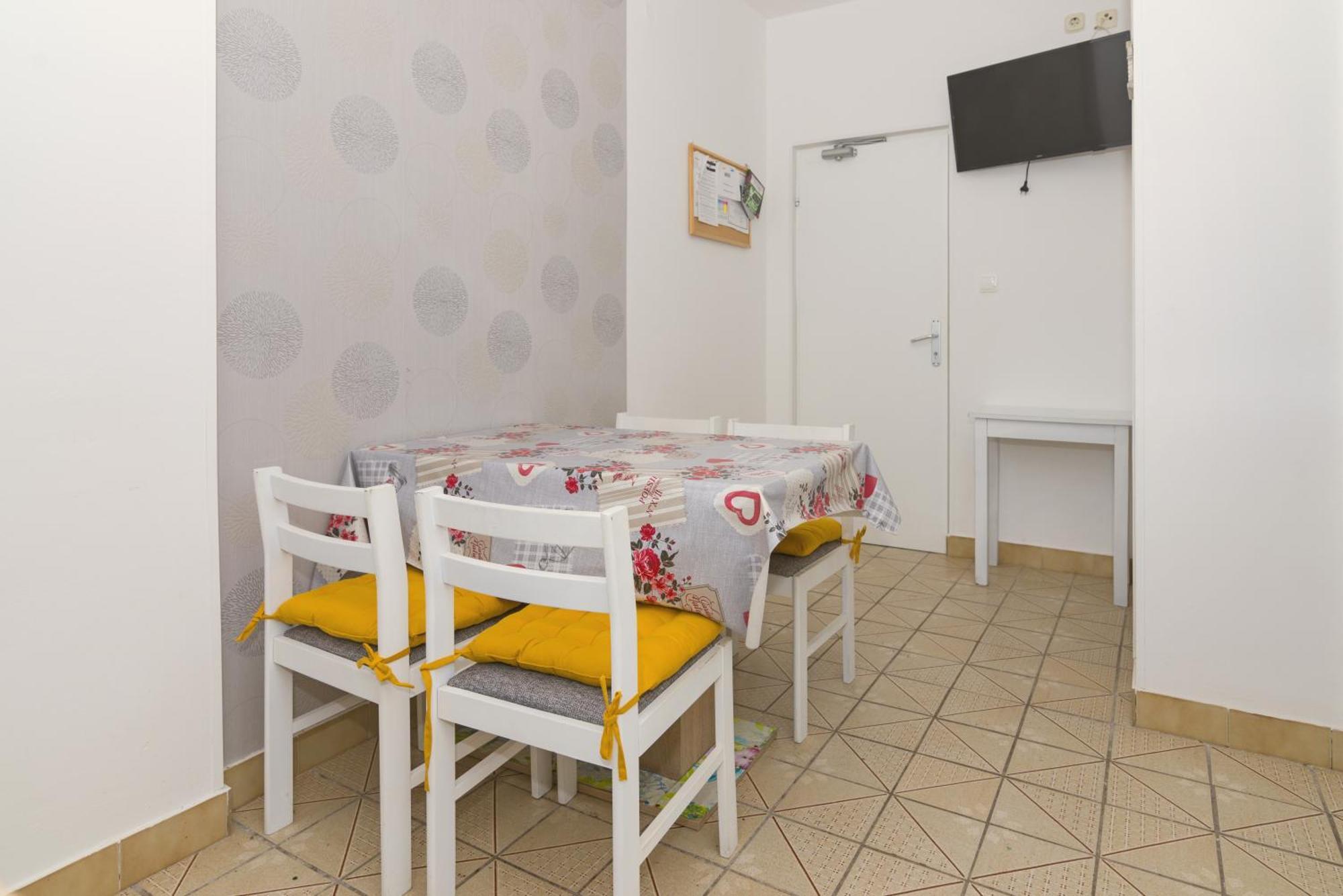 Starine Apartment